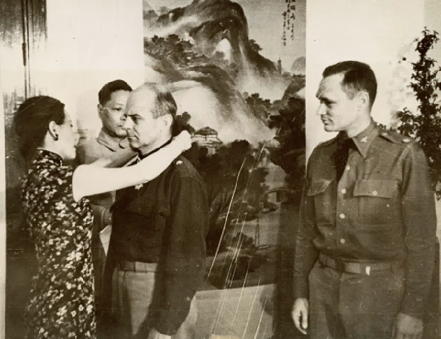 An old photograph from 3 May 1942, showing Lieutenant Colonel James “Jimmy” Doolittle receiving the Cloud Banner Medal, third class, from Soong Mei-ling in Chongqing following the Tokyo Raid.