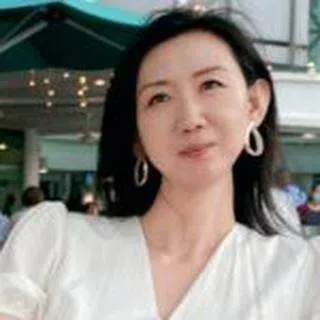 Courtney Fu Rong