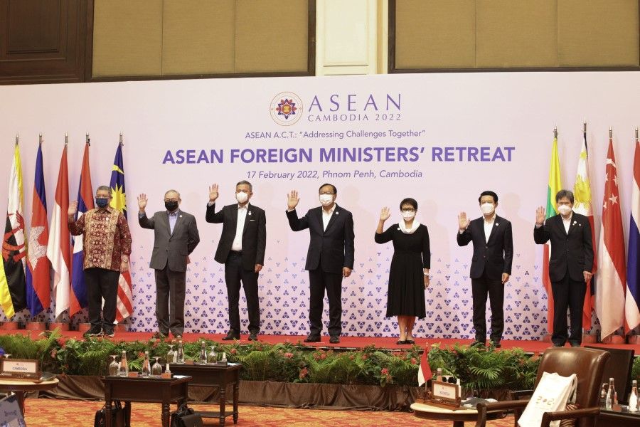 Group photo of the ASEAN foreign ministers and ASEAN Secretary-General Dato Lim Jock Hoi at the ASEAN Foreign Ministers' Retreat in Phnom Penh on 17 February 2022. (Ministry of Foreign Affairs, Singapore)