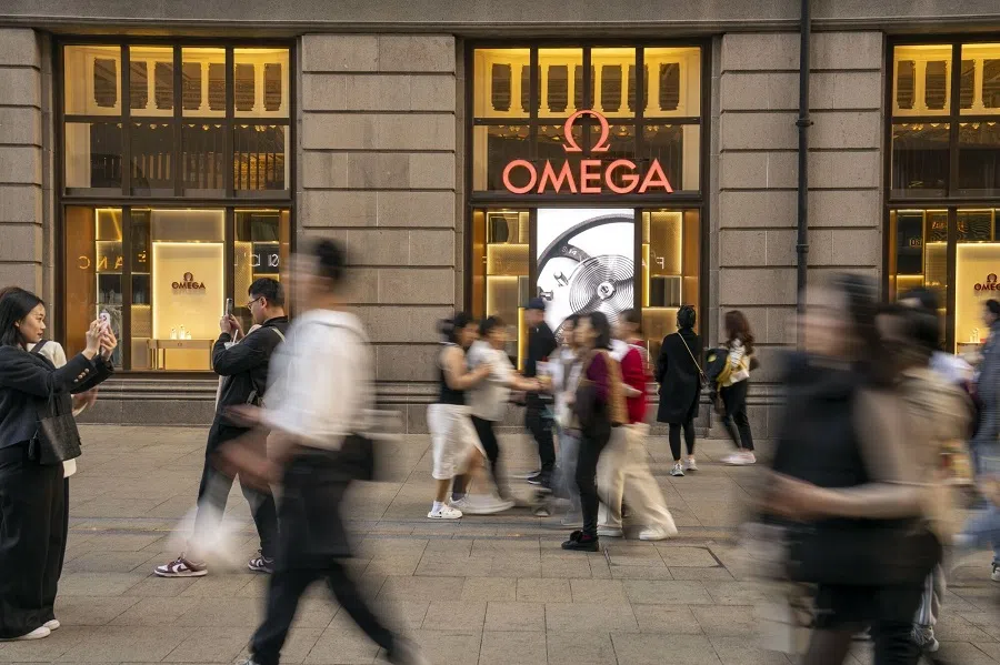 Pedestrians at the West Nanjing Road shopping area in Shanghai, China, on 2 March 2025. (Raul Ariano/Bloomberg)