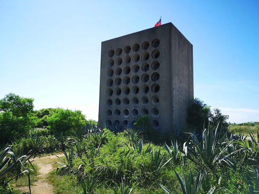 The Beishan Broadcasting Wall, which plays Teresa Teng’s voice at specific times.