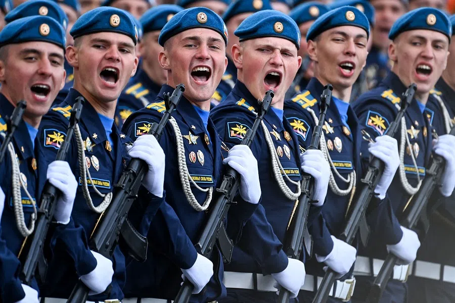 Russian servicemen march on Red Square during the Victory Day military parade in central Moscow, Russia, on 9 May 2022. (Kirill Kudryavtsev/AFP)