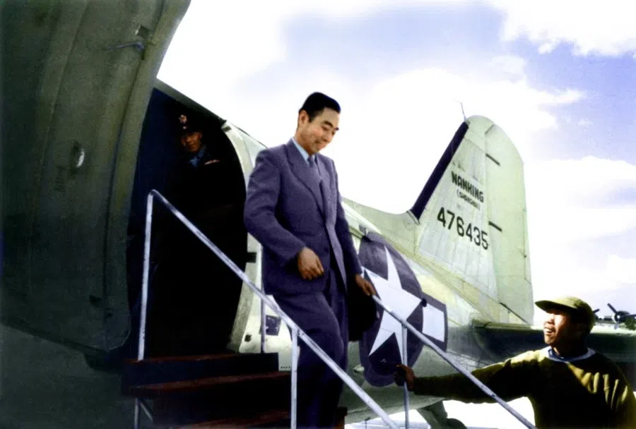 In October 1946, CCP representative Zhou Enlai attended the Political Consultative Conference (PCC). Despite General Marshall's strong calls for a ceasefire, in November the KMT and CCP peace talks fell through. Subsequently, Marshall left China and the KMT-CCP civil war broke out in earnest. After Marshall left China, Zhou continued to move between Nanjing and Yan'an.