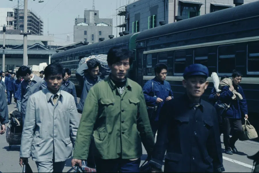 A street scene in China, 1982. (Photo: Robert Schediwy/Licensed under CC BY-SA 4.0)