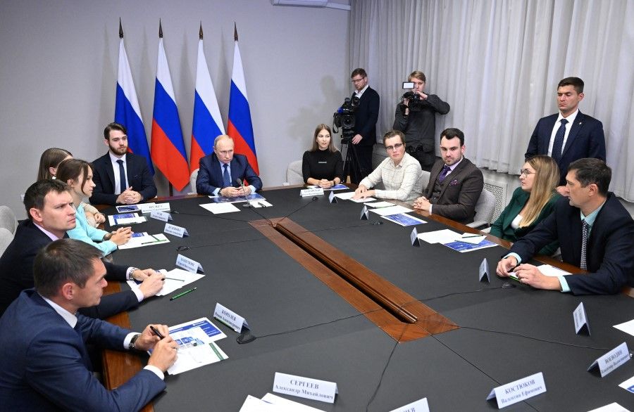 Russian President Vladimir Putin attends a meeting with young scientists and officials at the Russian Federal Nuclear Centre - All-Russian Scientific Research Institute of Experimental Physics in the town of Sarov in the Nizhny Novgorod region, Russia, 8 September 2023. (Ilya Pitalev/Sputnik/Pool via Reuters)