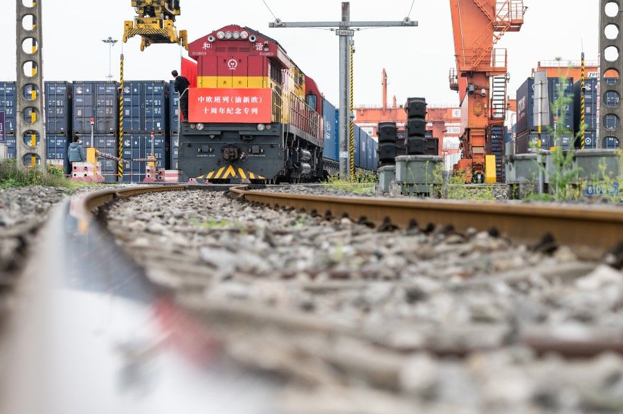 A train on the Trans-Eurasia Express under the China Railway Express, leaving a logistics centre in Chongqing, 27 July 2021. (CNS)