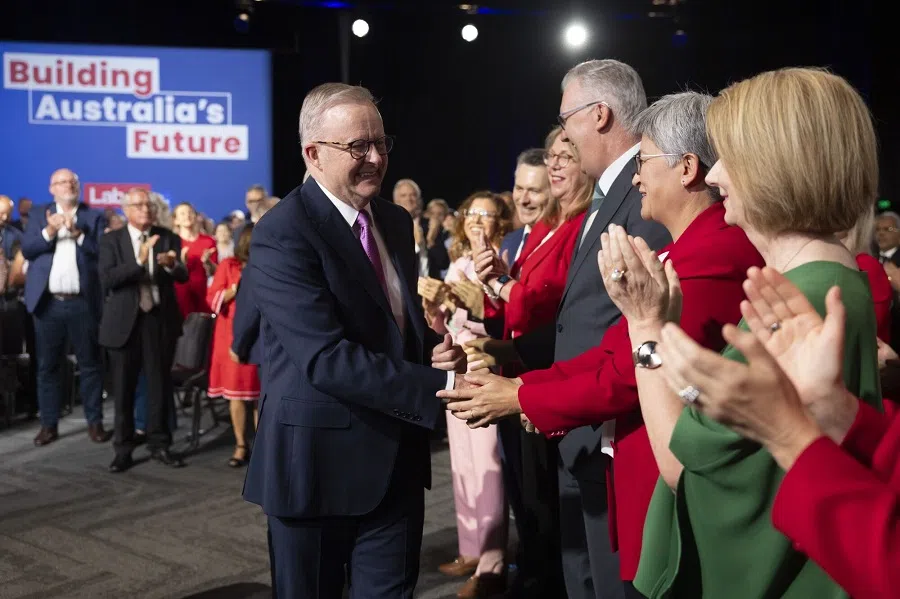 Anthony Albanese, Australia’s prime minister (left), greets Penny Wong, Australia’s foreign affairs minister (second right), during the Labor Party federal election campaign launch in Perth, Australia, on 13 April 2025. (Matt Jelonek/Bloomberg)