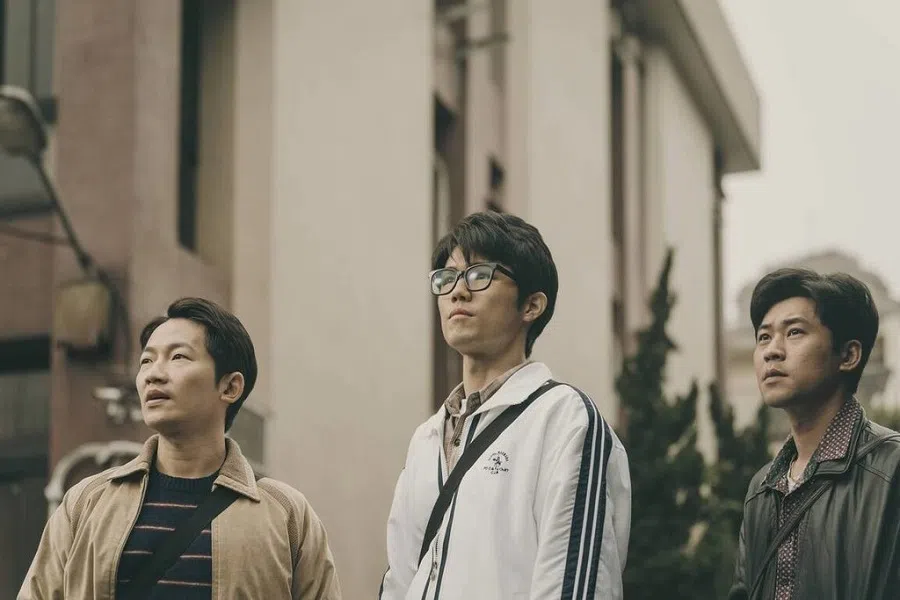Television still of Hotel Saltwater (2024). (Internet)