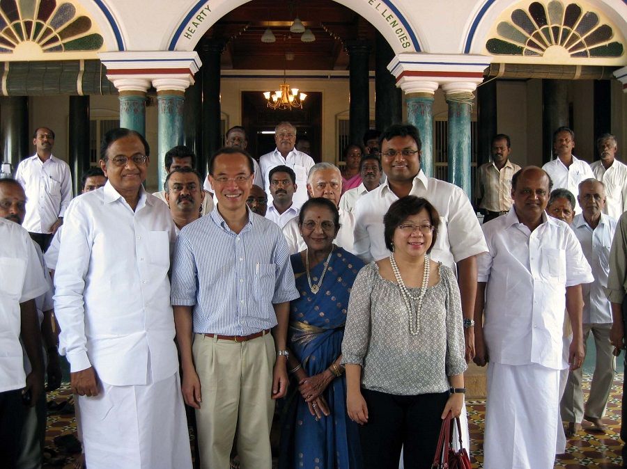 Foreign Affairs Minister George Yeo with Indian Minister for Home Affairs P. Chidambaram (left) in front of the Chettinad Palace in Kanadukathan in Tamil Nadu, India. (Ministry of Foreign Affairs)
