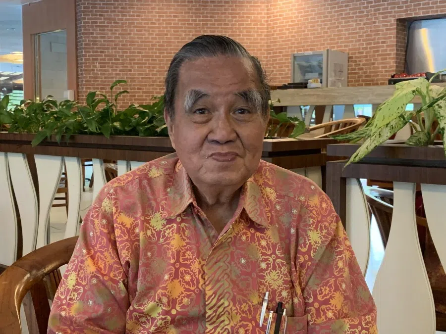 Media personality Bambang Suryono is optimistic about Chinese language teaching in Indonesia.