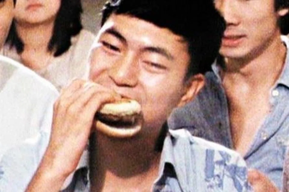 The boorish behaviour of illegal mainland Chinese immigrant Ah Chan in Hong Kong TV drama The Good, the Bad and the Ugly (《网中人》) made his name a trendy insult. (SPH Media)