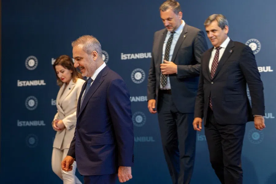 Turkey’s Foreign Minister Hakan Fidan, with his counterparts Elmedin Konakovic of Bosnia and Herzegovina, Ervin Ibrahimovic of Montenegro and Albania’s Deputy Foreign Minister Silda Anagnosti Cepe, in the background, arrives at the inaugural meeting of the Balkans Peace Platform, a Turkish-led initiative aimed at fostering dialogue and cooperation across the Western Balkans, in Istanbul, Turkey, on 26 July 2025. (Murad Sezer/Reuters)