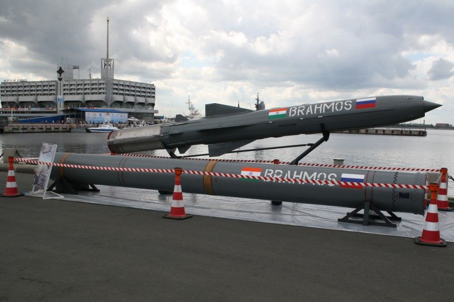 The BrahMos missile jointly developed by India and Russia, on display at IMDS-2007. (Wikimedia)
