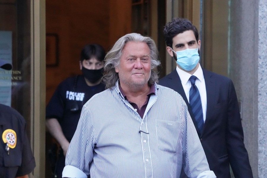 US President Donald Trump's former chief strategist Stephen Bannon exits Manhattan Federal Court following his arraignment on fraud charges over allegations that he used money from his group "We Build The Wall" on personal expenses on 20 August 2020, in New York. (Bryan R. Smith/AFP)
