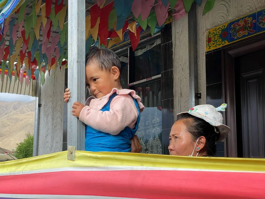 Local residents in Tashi Qudeng village in Shannan, Tibet. (Photo: Wong Siew Fong)