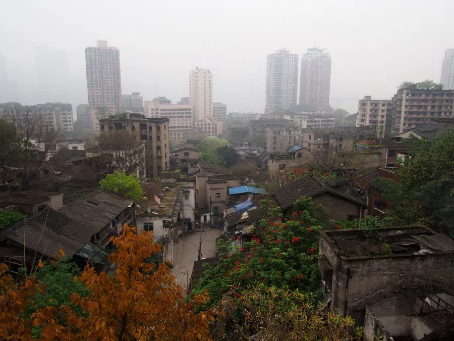 A general view of Shibati before redevelopment, April 2015. (Wikimedia)