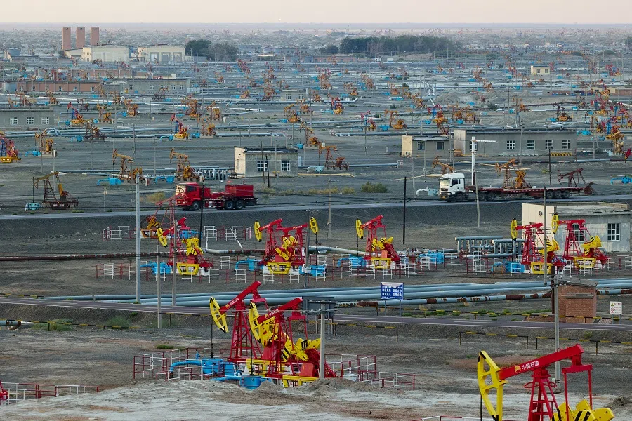 Karamay means “black oil” in Uighur language. This is a city born from oil and for oil. Stretching 150 kilometres, the Karamay Oilfield was once China’s largest in the 1950s. It was also around that time that the nearby city began to see permanent settlement.