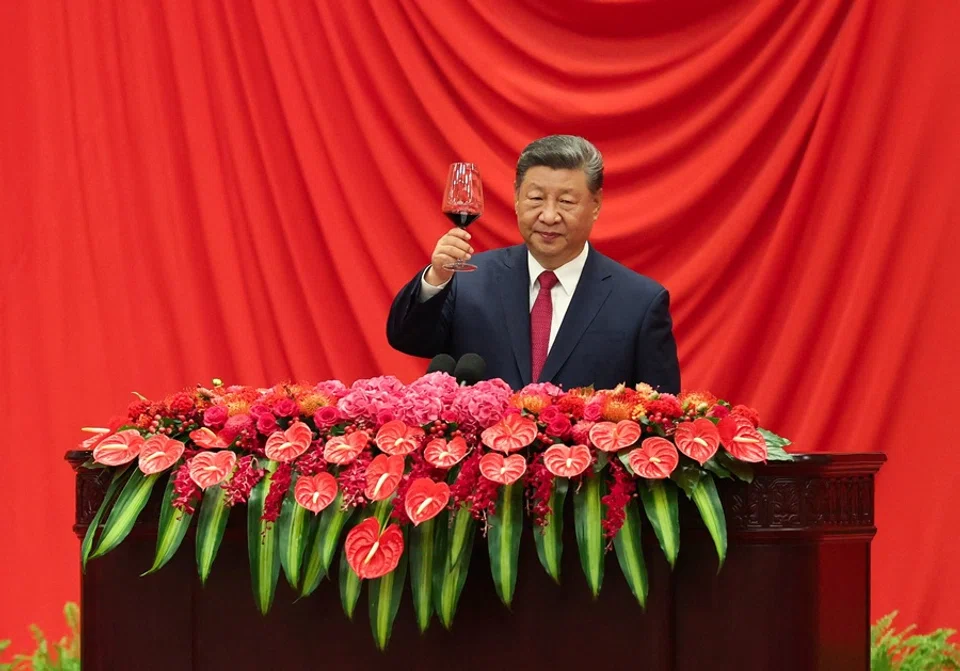 China’s President Xi Jinping toasts during the National Day reception on the eve of the 76th founding anniversary of the People's Republic of China, at the Great Hall of the People in Beijing, China on 30 September 2025. (Maxim Shemetov/Reuters)