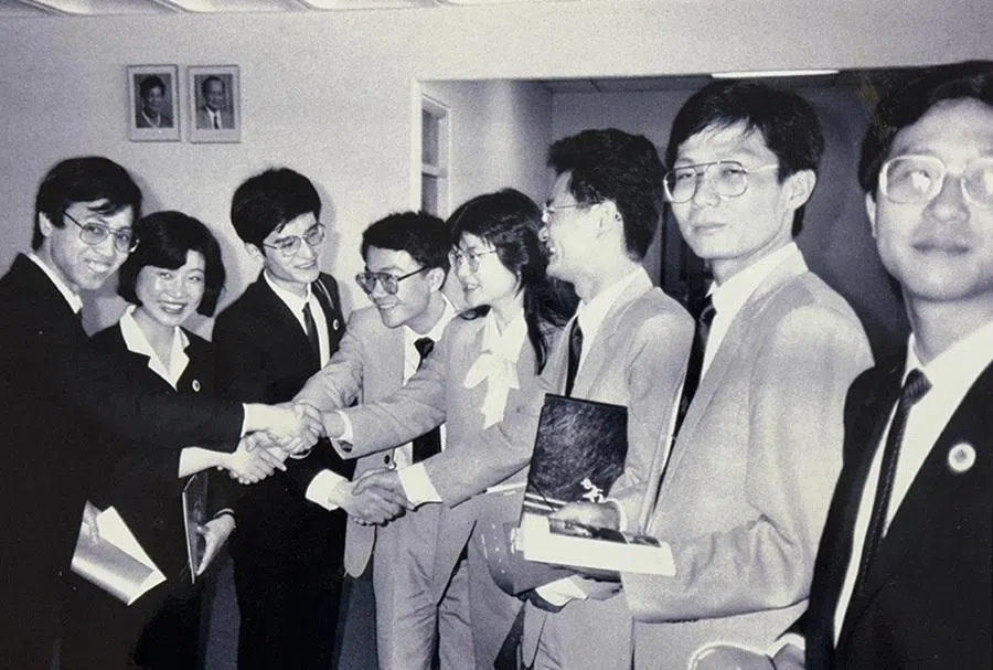 Students from Taiwan and mainland China at the inaugural International Varsity Debate Competition held in Singapore, 1988.