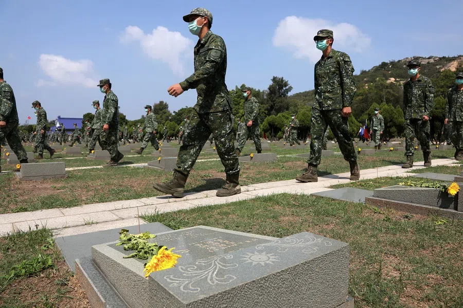 Soldiers wear face masks at an event to mark the 62nd anniversary of the 1958 Taiwan Strait Crisis in Kinmen, Taiwan, 23 August 2020. (Ann Wang/Reuters)