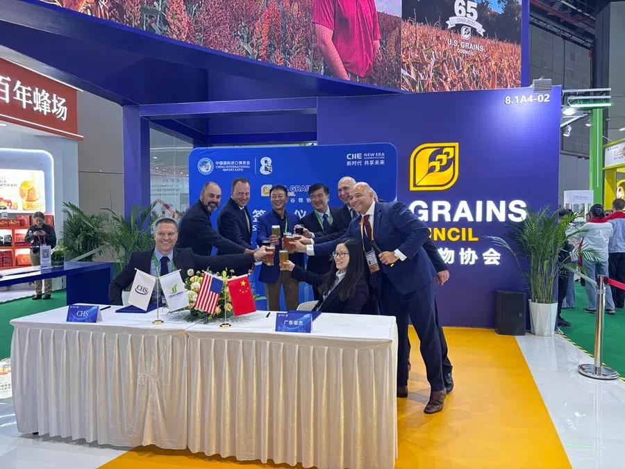 Guangdong Junjie Agriculture Trading Co and CHS Inc signed a 2026 strategic cooperation agreement at the U.S. Grains & BioProducts Council exhibition booth on 6 November 2025. (Li Kang/SPH Media)