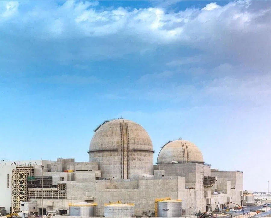 The Barakah nuclear power plant under construction in 2017. (Photo: Wikiemirati/Licensed under CC BY-SA 4.0)