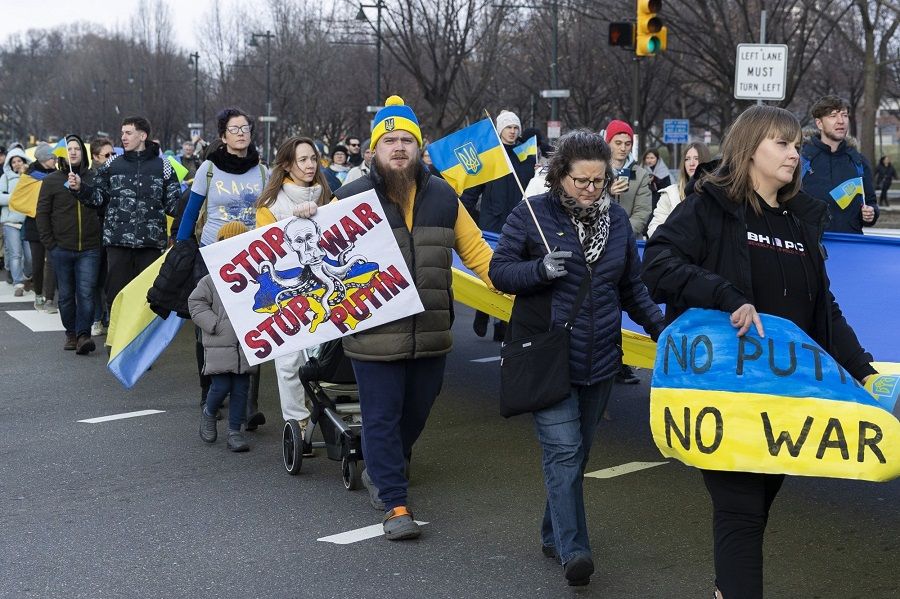 Demonstrators during a rally against Russia's invasion of Ukraine in Philadelphia, Pennsylvania, US, on 26 February 2023. (Rachel Wisniewski/Bloomberg)
