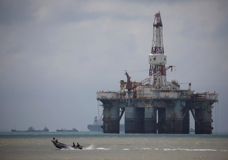 An oil rig is seen in the waters on the southern coast of Pengerang, Malaysia, on 26 February 2019. (Edgar Su/File Photo/Reuters)