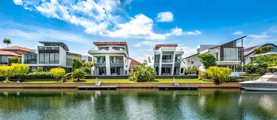 A view of two award-winning adjacent bungalows on Cove Grove in Sentosa Cove, Singapore. (Mercurio Design Lab)
