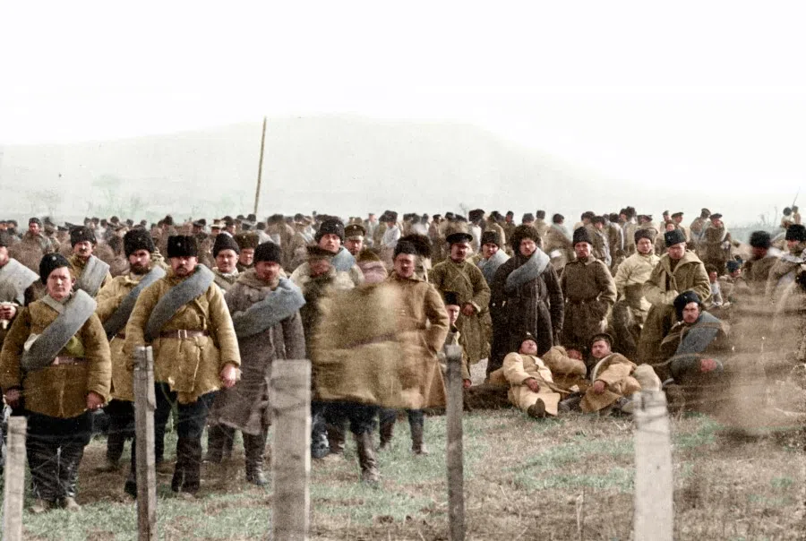 In 1905, during the Russo-Japanese War, the defeated Russian army surrendered to the Japanese, becoming prisoners of war.