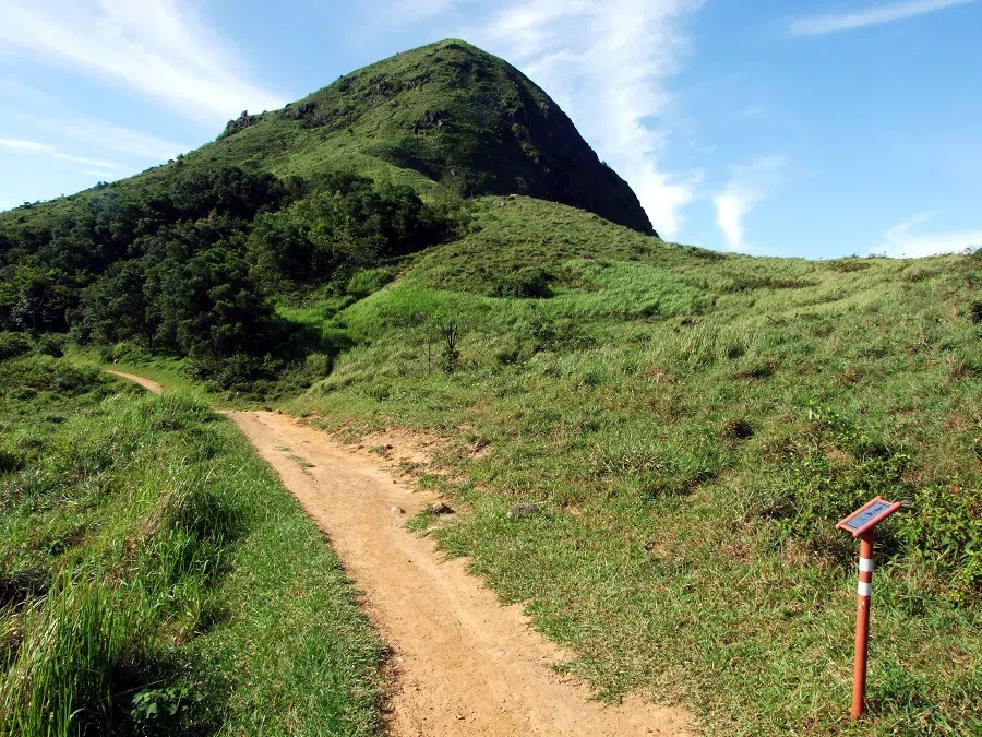 A view of Pyramid Hill in Hong Kong. (Photo: Chong Fat/Licensed under CC BY-SA 3.0)