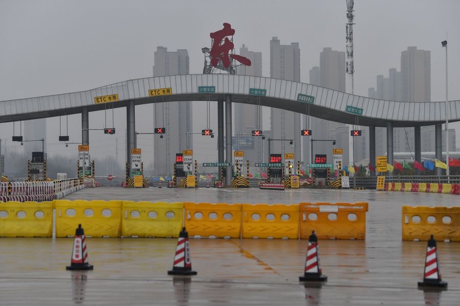 A general view shows one of the roads blocked by the police to keep people from leaving Wuhan. Millions spent their normally festive Chinese New Year holiday under lockdown. (Hector Retamal/AFP)