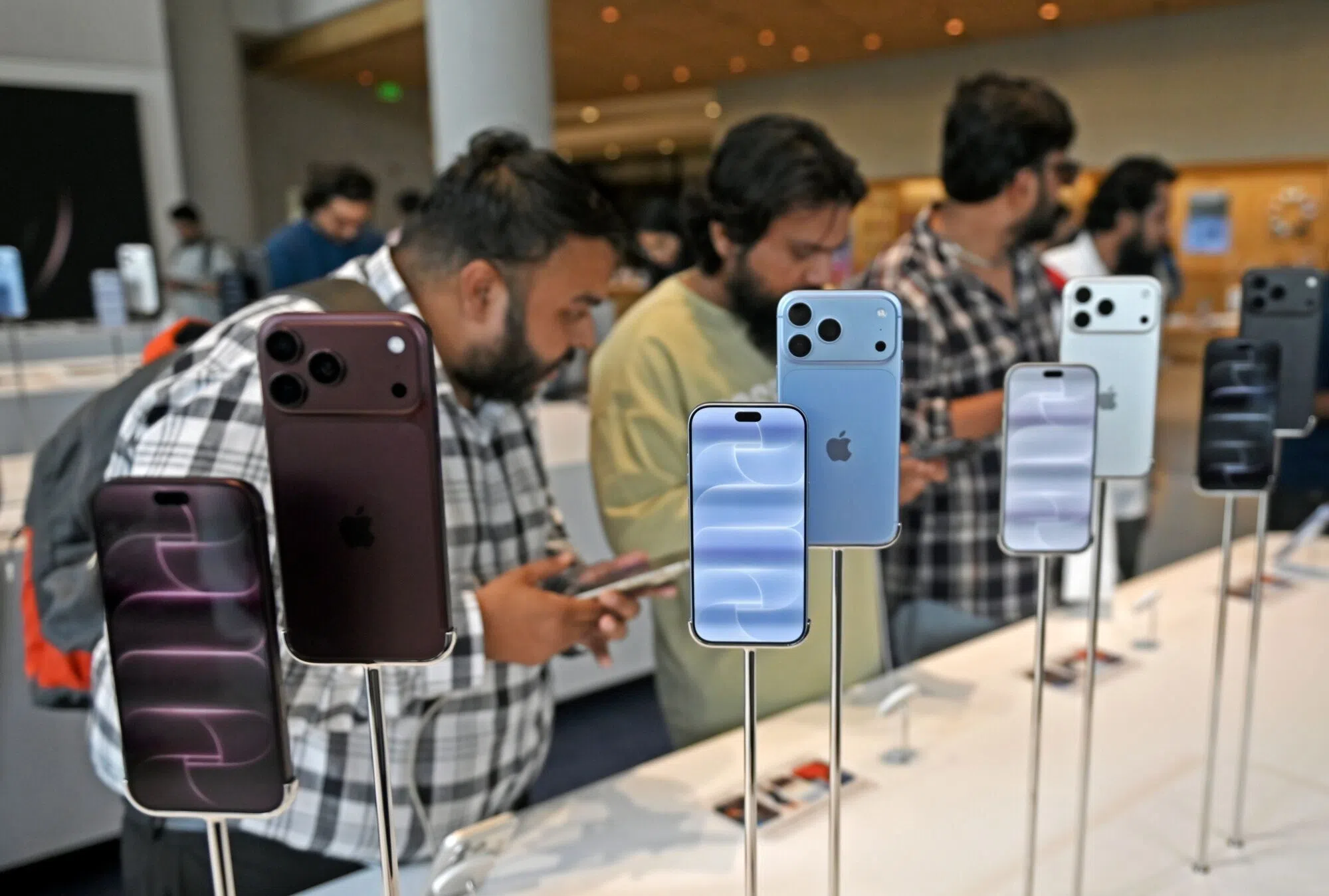 The iPhone 18 Pro and iPhone 18 Pro Max smartphones on display at the Apple Inc. Bandra Kurla Complex store in Mumbai, India, on 18 September 2026.