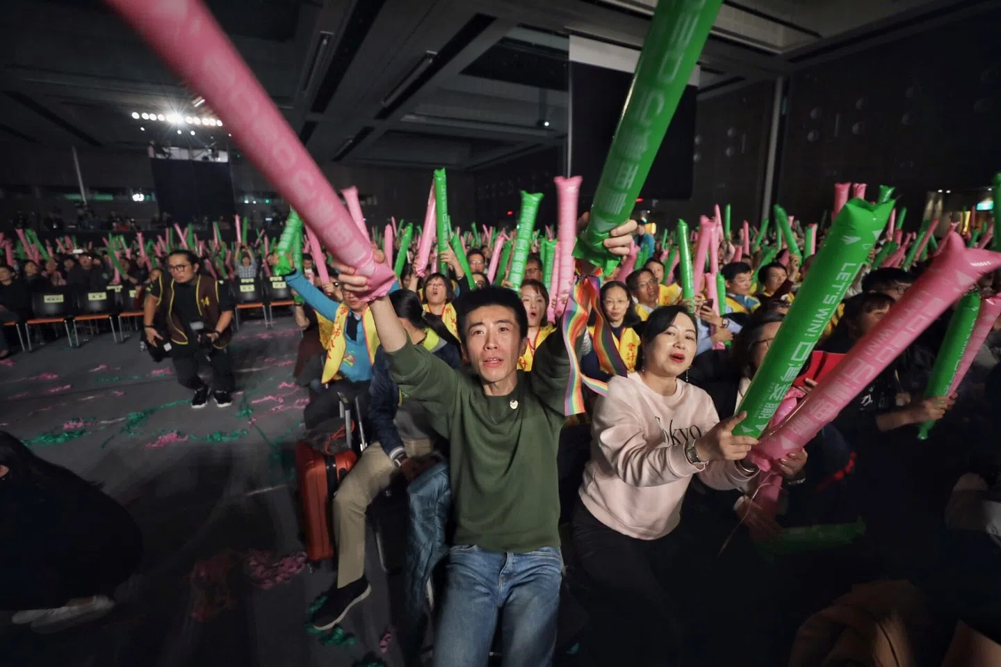 Young DPP supporters at a rally, December 2019. (Democratic Progressive Party)
