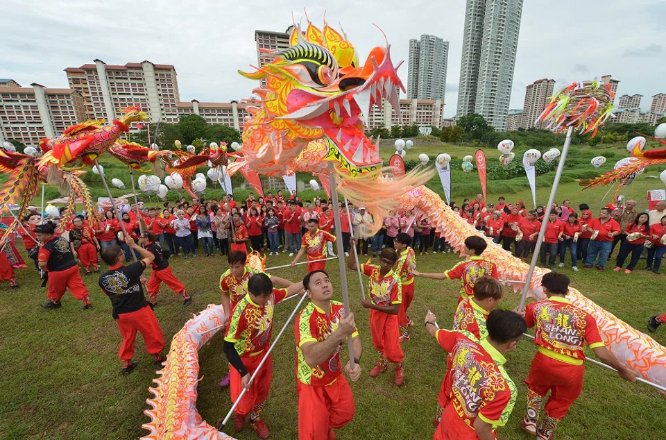 A multiracial dragon dance at the media preview of the Chingay Night Fiesta 2016, held at the Bishan-Ang Mo Kio Park, on 4 February 2016. (SPH Media)