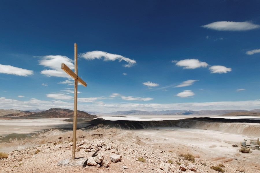 An overview of the Salar del Hombre Muerto, or Dead Man's Salt Flat, an important source of lithium, on the border of the northern Argentine provinces of Catamarca and Salta, on 28 October 2012. (Enrique Marcarian/Reuters)