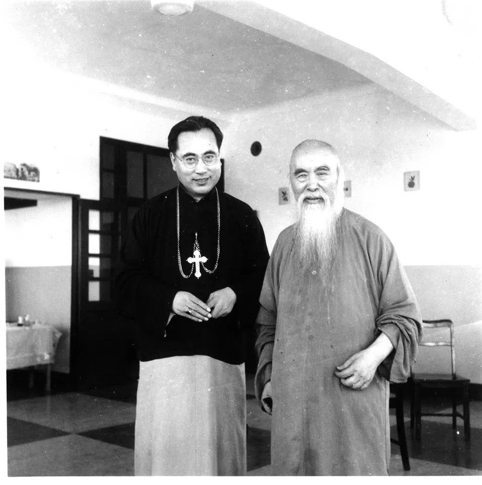 Cardinal Paul Yu Pin with master calligrapher Yu Youren, 1948.