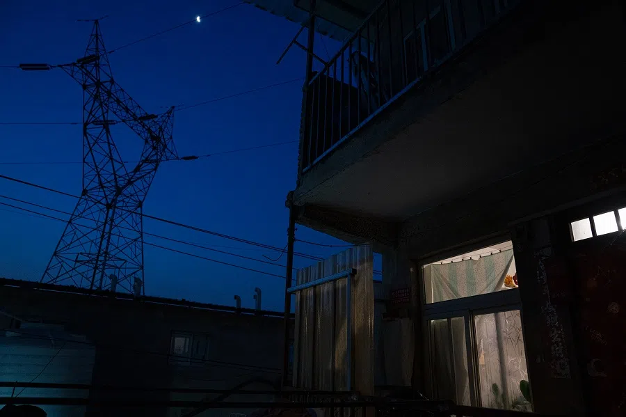 Early morning outside Sister Chen’s rented lodgings.