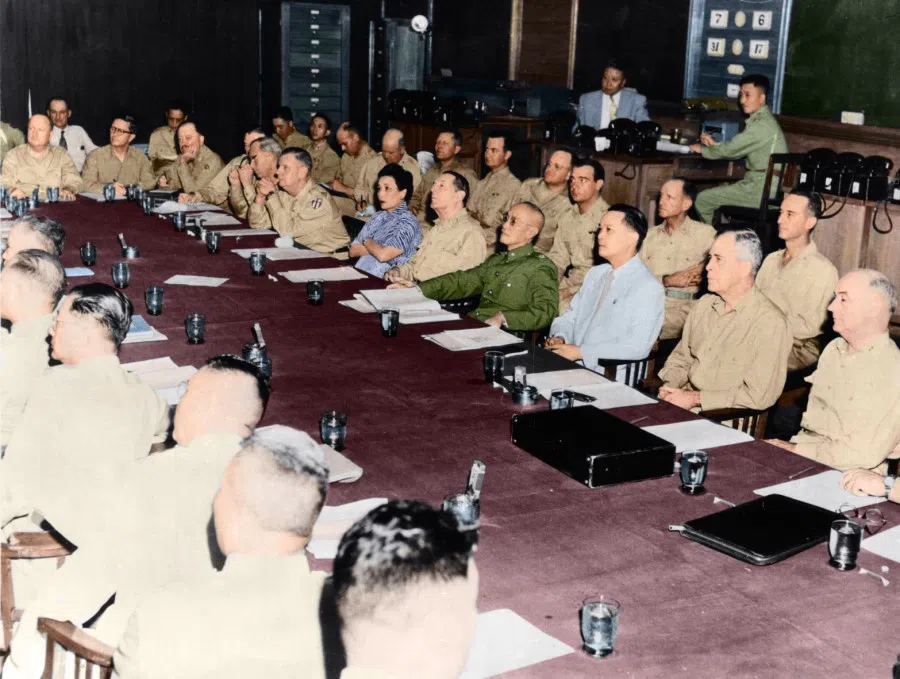In 1950, General MacArthur and President Chiang discussed the international strategic situation, especially the threat of communism in the western Pacific. At the time, MacArthur was preparing a counterattack on the Korean peninsula, and President Chiang hoped the KMT would be able to send troops to participate, but was turned down.