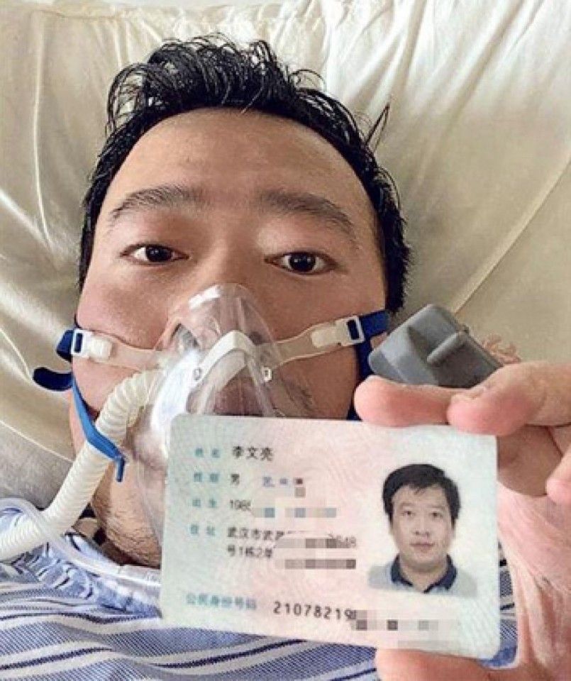 Even from his hospital bed, Li was trying to get the message out. (Internet)