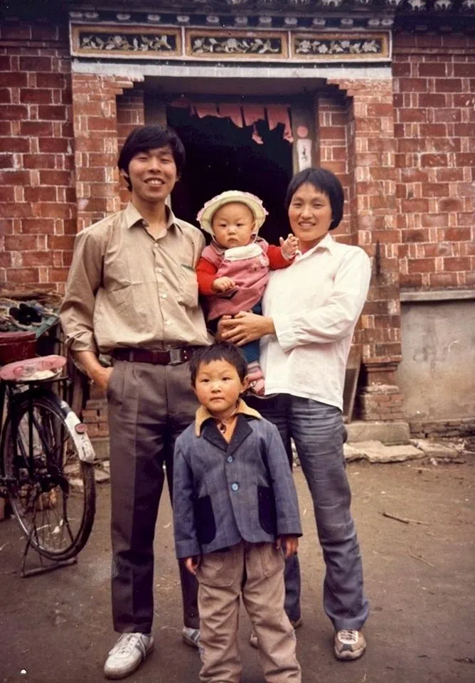 My lifesaver Shao with his family.