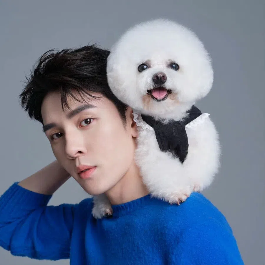 Li Jiaqi, a 31-year-old influencer known for selling products through livestreaming. (Weibo)