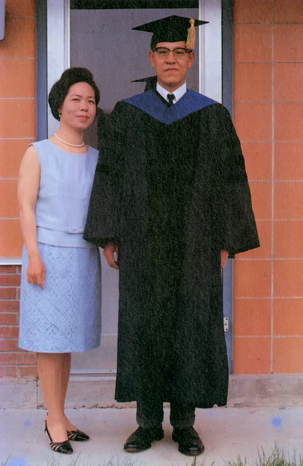 Lee Teng-hui and his wife at Cornell University after the graduation ceremony in which he received his doctorate, in 1968.