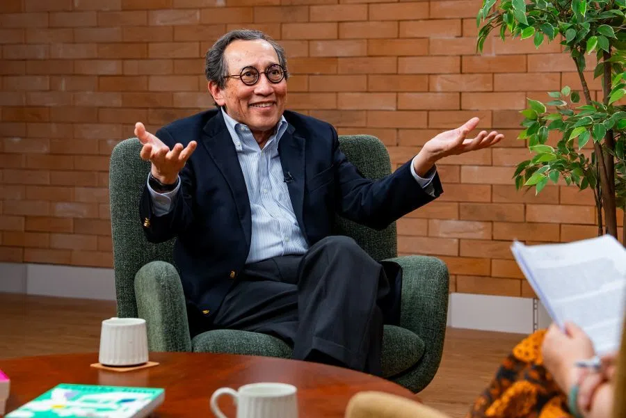 Bilahari Kausikan at SPH Media Studio +65. (Photo: Yi Jina)