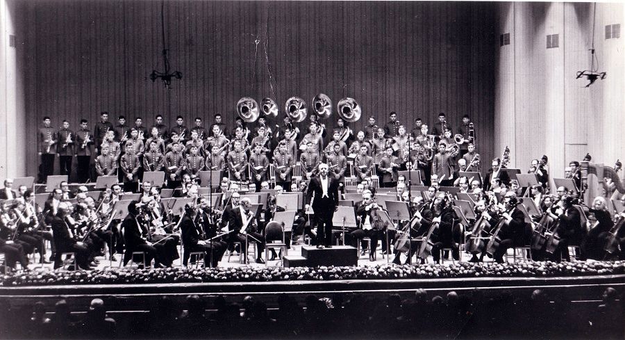 In January 1970, the Philadelphia Orchestra, conducted by Eugene Ormandy, and the Valley Forge Military Academy Band under the leadership of Colonel D. Keith Feltham, performed the "1812 Overture" by Pyotr Ilyich Tchaikovsky live at the Academy of Music in Philadelphia, Pennsylvania, US. (Wikimedia)