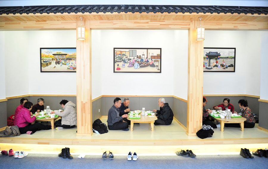 Elderly eat in a community canteen in Changbai county, Jilin province, China, on 17 November 2022. (CNS)