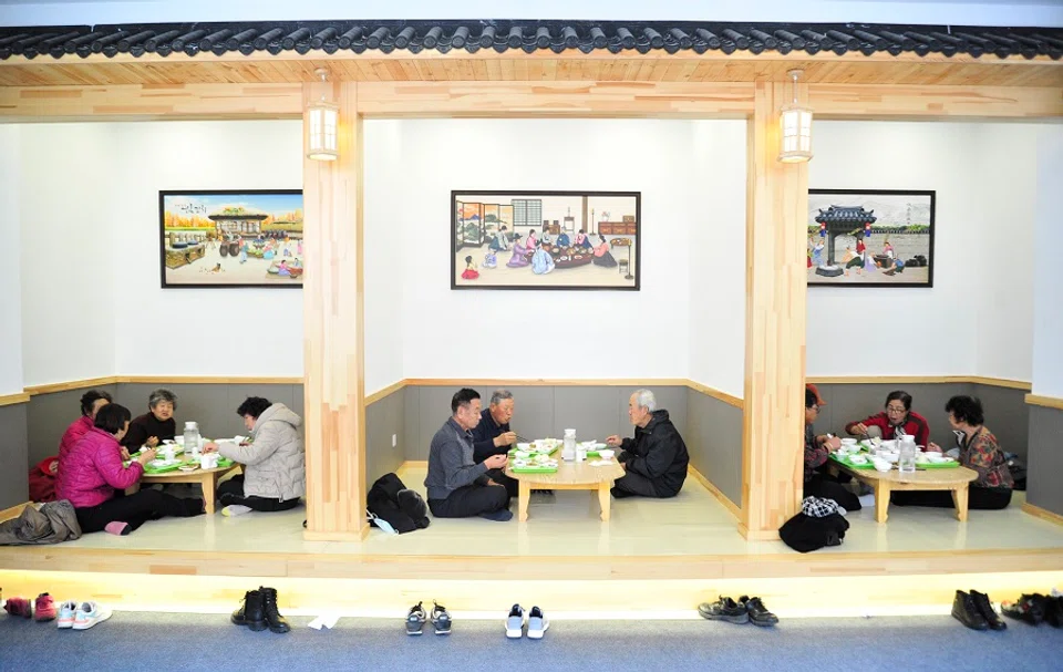 Elderly eat in a community canteen in Changbai county, Jilin province, China, on 17 November 2022. (CNS)