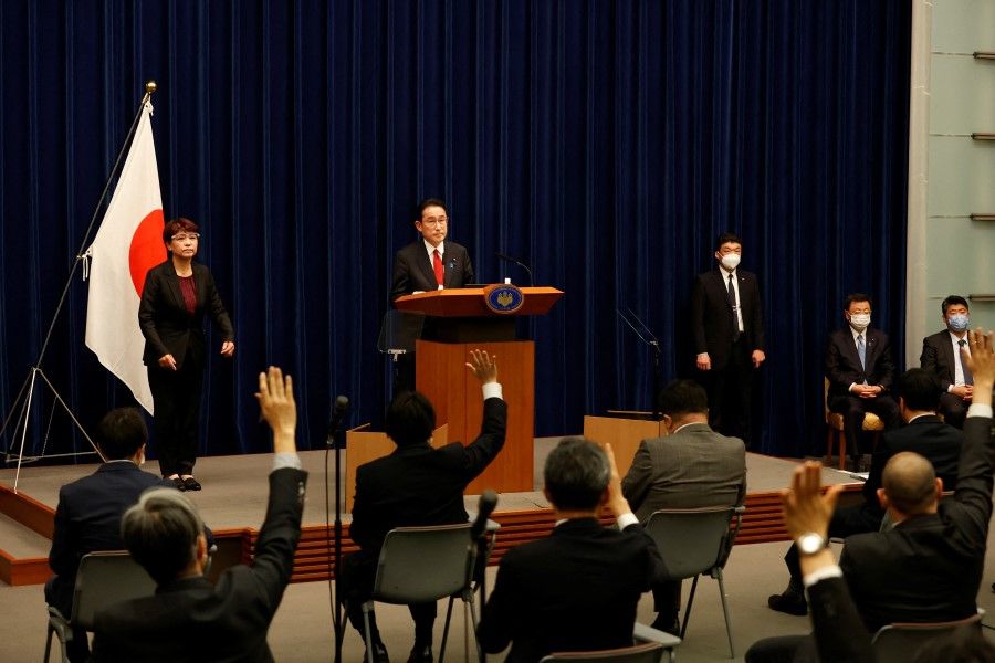 Japan's Prime Minister Fumio Kishida speaks during a news conference at the Prime Minister's official residence, in Tokyo, Japan, 8 April 2022. (Rodrigo Reyes Marin/Reuters)