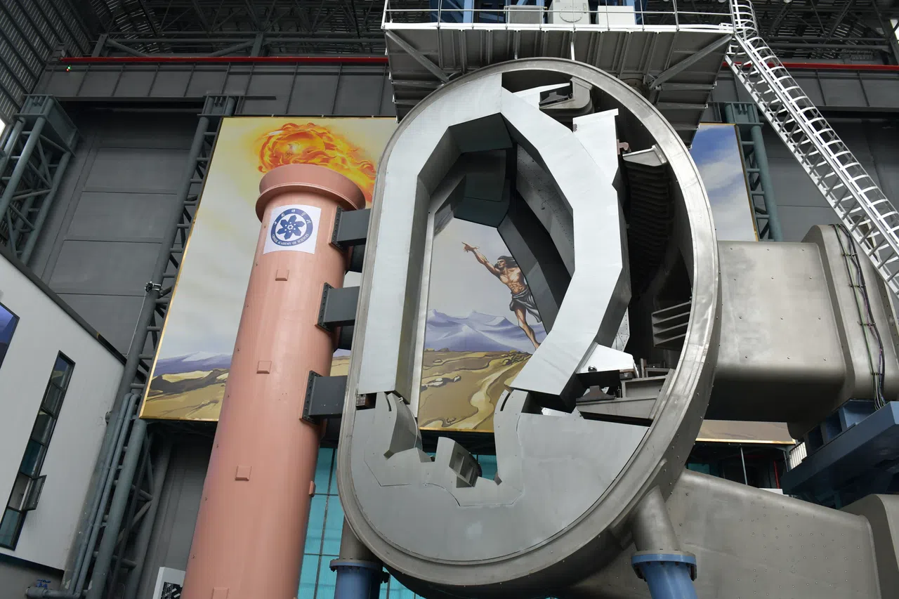 One-eighth of the vacuum chamber of CRAFT and its overall installation platform is seen in this shot taken on 5 September in Hefei, China.