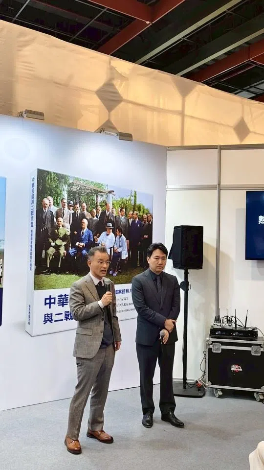 Director Lee Eung-bok of the popular Korean drama Descendants of the Sun explained his concept for a film about Cho Myeong-ha.